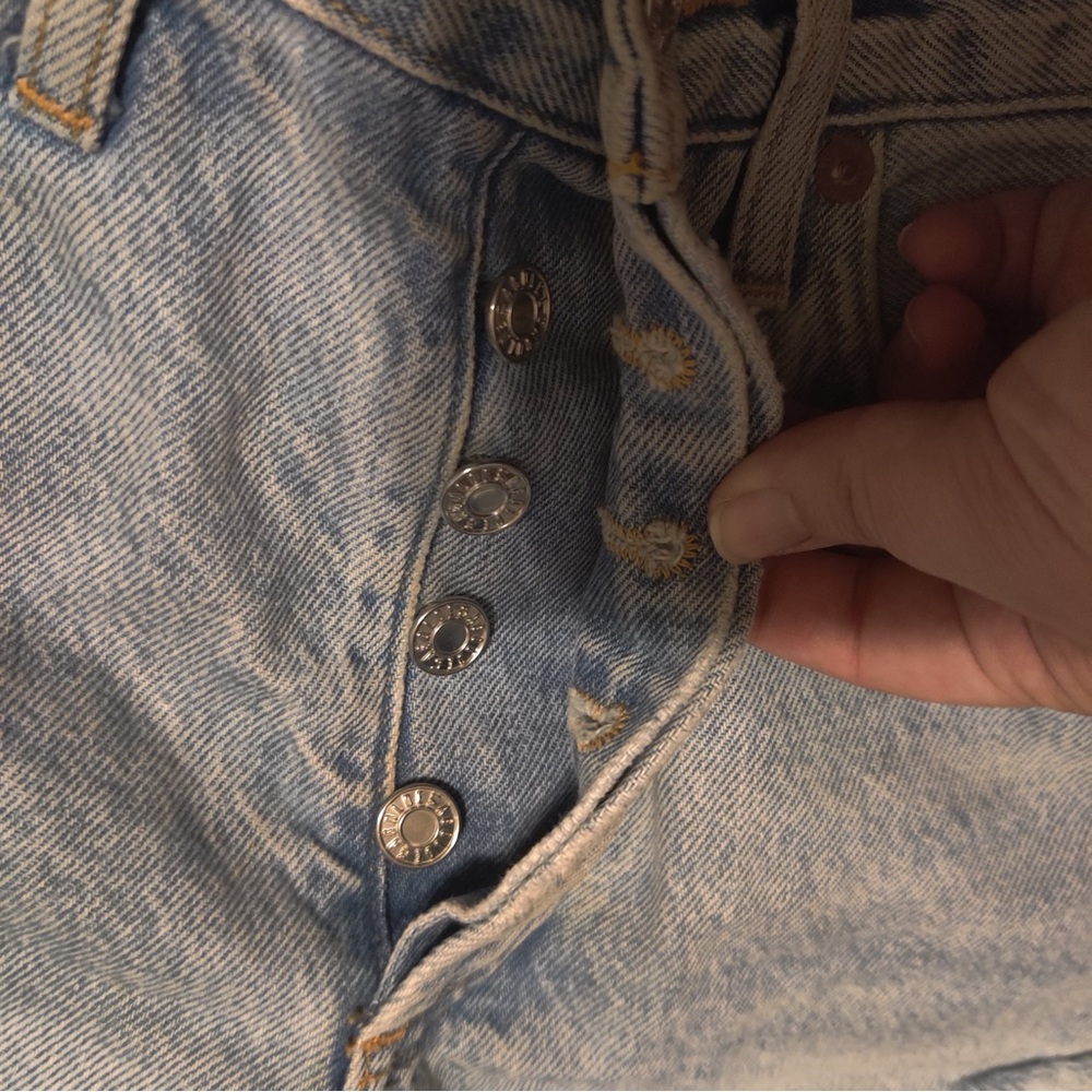 Agolde Parker Vintage Cut Off Light Blue Denim Shorts Swapmeet Jean Distressed - Picture 5 of 8